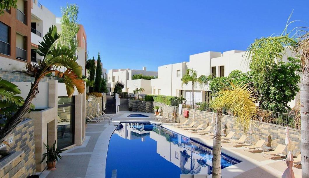 Luxury Spa Resort Marbella 2 Bedroom Sauna Gym Pools Jacuzzi 외부 사진